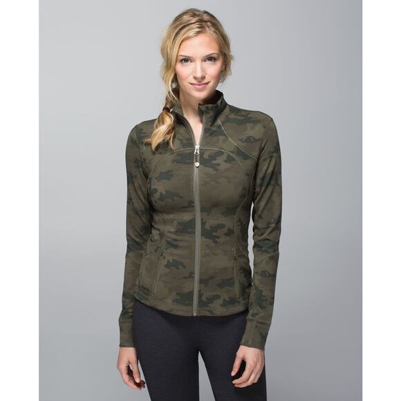 Lululemon Forme Jacket Cuffins Savasana Camo 20cm Fatigue Green sz 6 - Picture 1 of 5